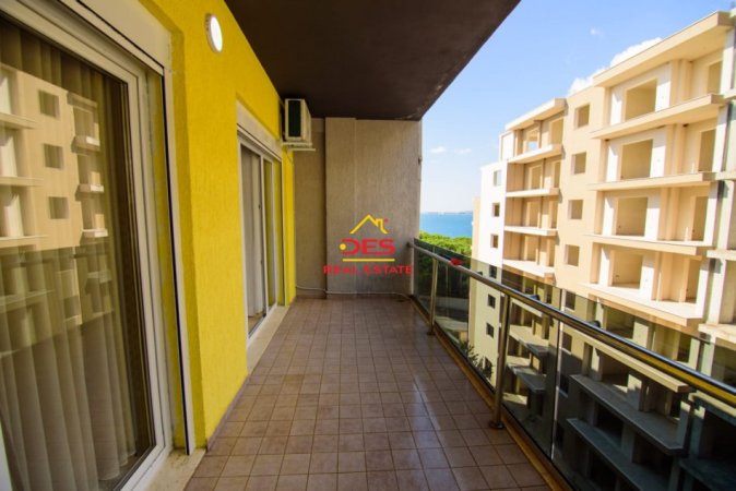 SHITET APARTAMENT 1+1 PRANË MARINA BAY RESORT,VLORË

🌅 ME PAMJE ANËSORE NGA DETI