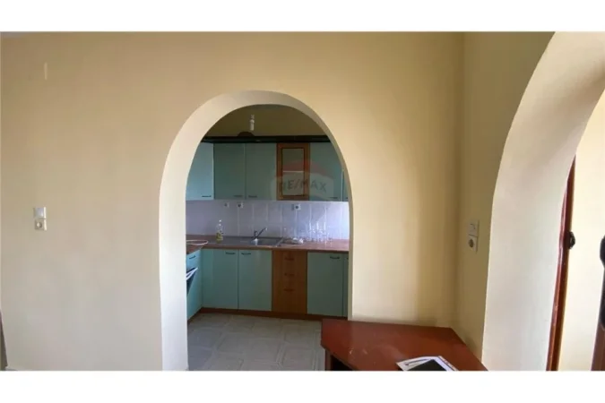 Jepet apartament me qira 1+1 nne Ali Dem