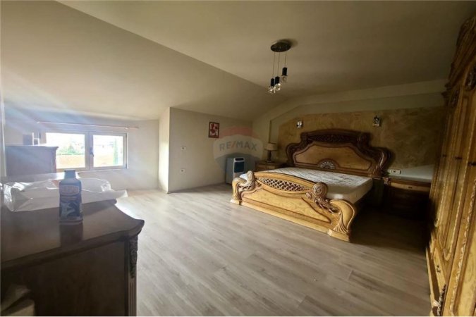 Jepet apartament me qira 3+1 tek Vilat Amerikane