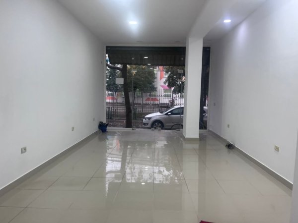 Qera, Ambient Biznesi, Rruga Niket Dardani, Tiranë- 400€ | 50 m²