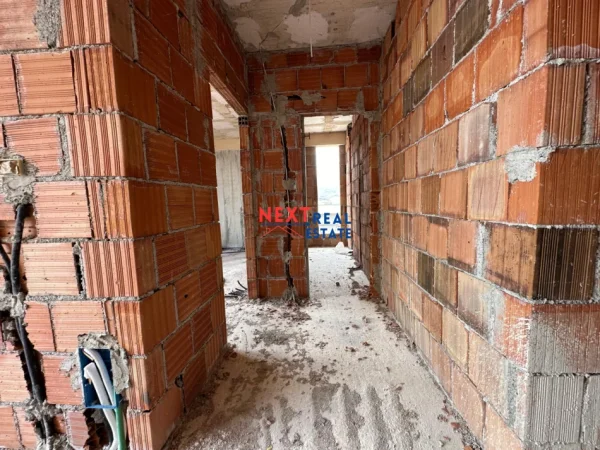 SHITEN BASHKE OSE TE NDARA 2 APARTAMENTE NE ORIKUM TEK MEHILLI SHPK