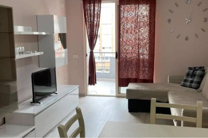 Apartament 1+1 me qera - Astir