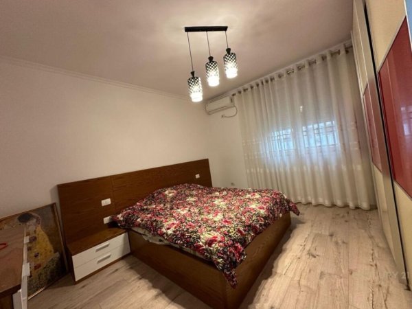 Apartament 2+1 me Qira tek Kompleksi Magnet, 21 Dhjetori