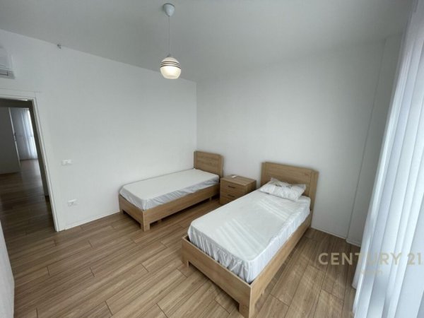 JEPET ME QERA APARTAMENT 2+1+2 ME POST PARKIMI TE LIQENI I THATE