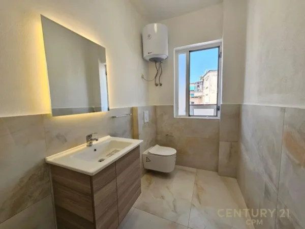 Japim me qira zyre 3+1 ne Rrugen e Elbasanit