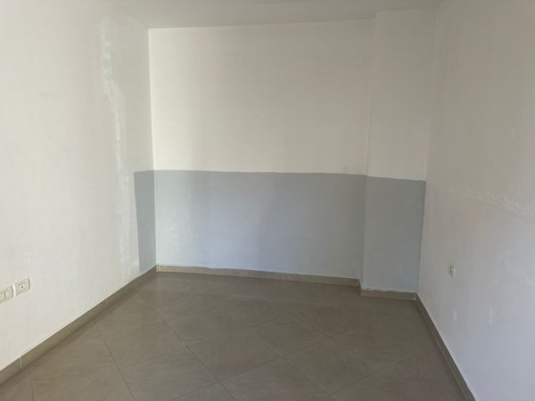 💥Apartament 2+1 me QERA prane Kompleksit Kontakt