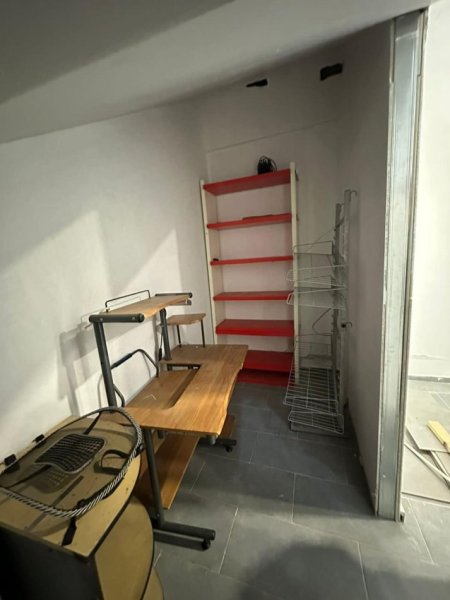 Apartament Dhe Dyqan Per Shitje Ne Fresk