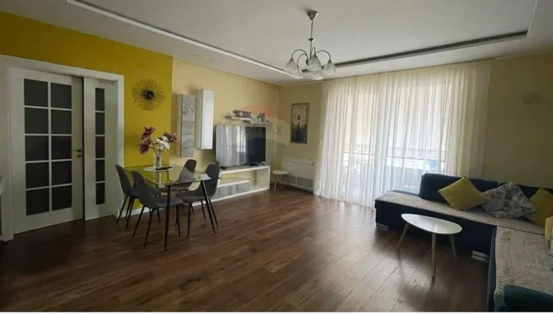 Apartament me qera 2+1, KOMUNA E PARISIT, 700 euro