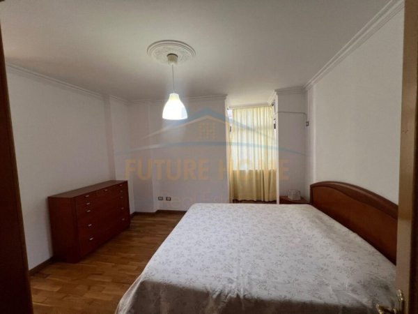 Qera, Apartament 1+1, Pranë Air Albania
700 €