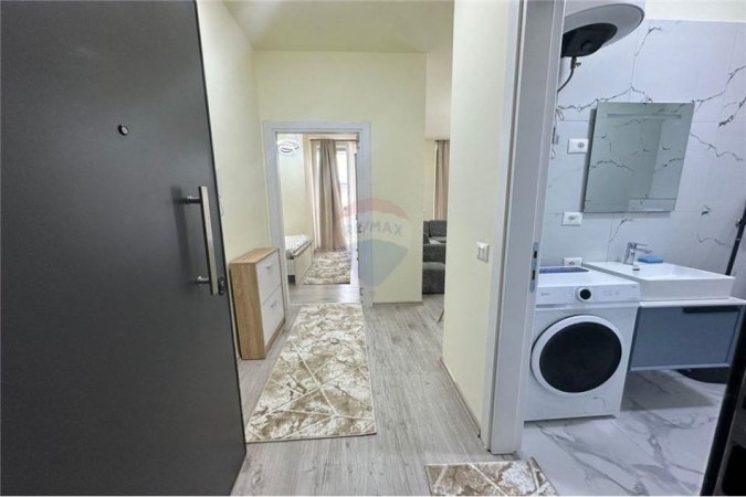 Apartament 1+1 Me Qira Tek Rruga Riza Cerova-Pazari i Ri.