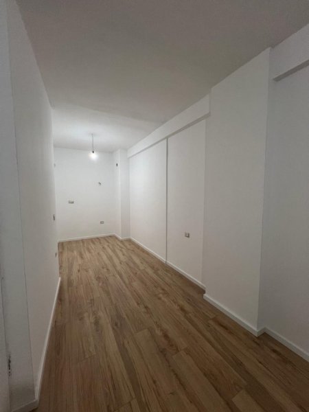 Shitet 1+1, 70 m2, Astir