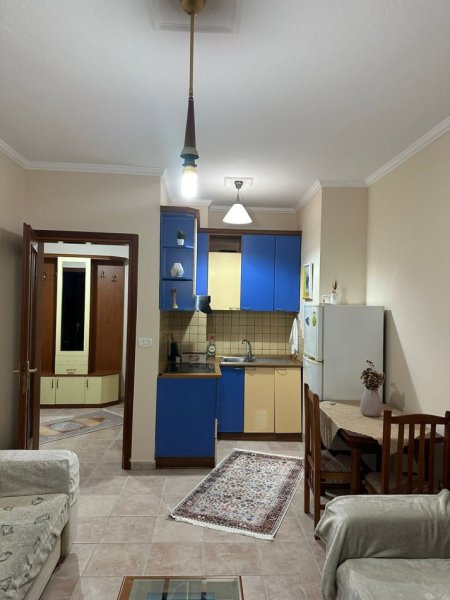 Apartament me Qera 1+1