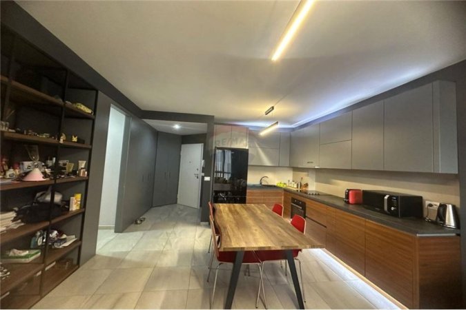 Shitet apartament 2+1+2 ne Kompleksin Alba