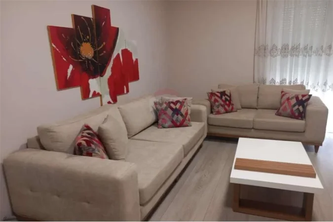 Jepet me qera apartament 2+1 prane Delijorgjit