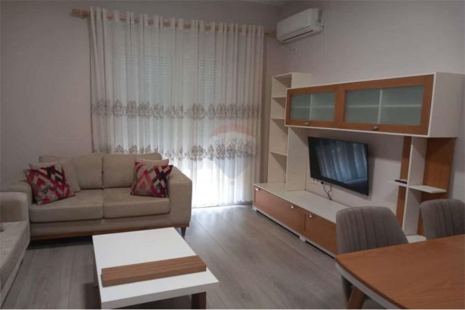 Jepet me qera apartament 2+1 prane Delijorgjit