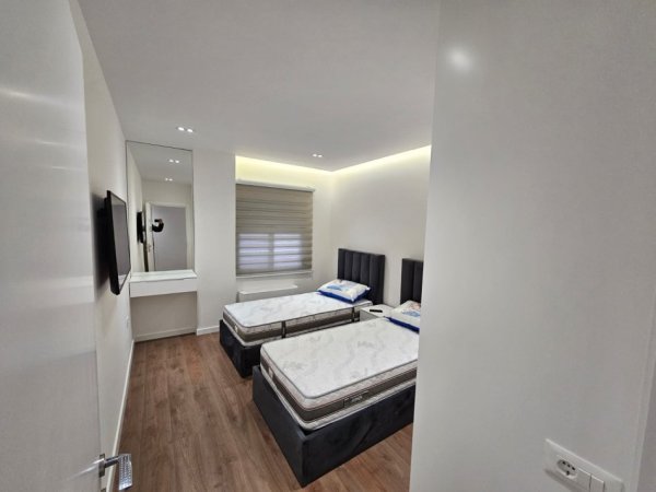 Jepet me qera apartament 2+1+2 i sapoarreduar Rruga Hime Kolli , Myslym Shyri 1000 euro