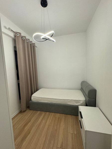 Jepet me qera apartament 3+1+2 i sapoarreduar,21 dhjetori , kompleksi Kontakt 750 euro