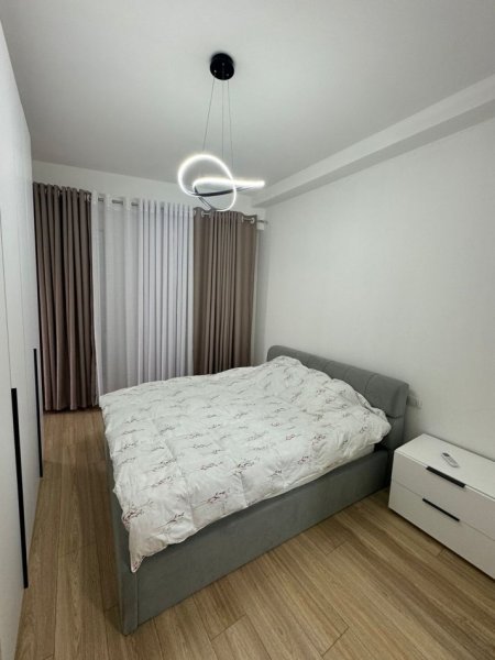 Jepet me qera apartament 3+1+2 i sapoarreduar,21 dhjetori , kompleksi Kontakt 750 euro