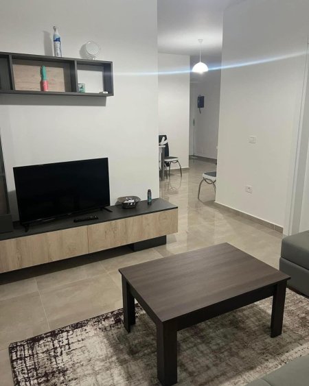 Jepet me Qera Apartament 1+1,bllok 750 euro/muaj