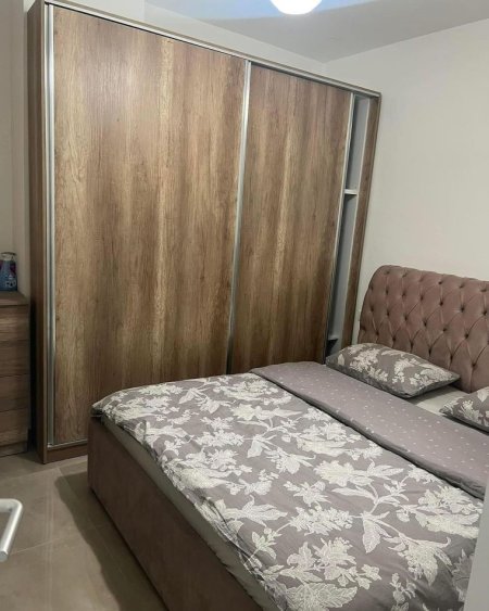 Jepet me Qera Apartament 1+1,bllok 750 euro/muaj