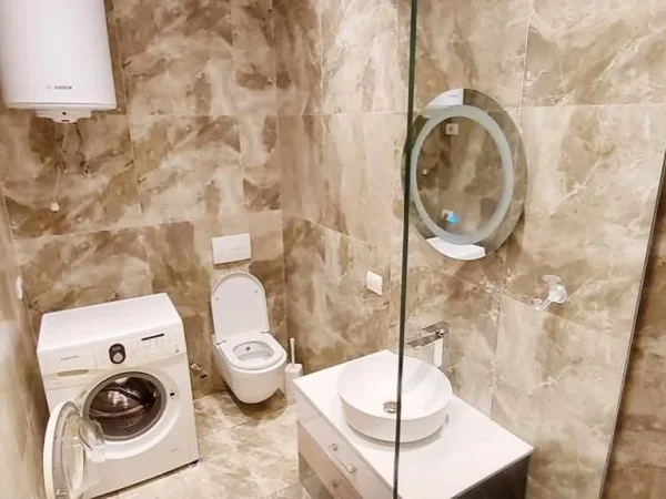 Jepet me gera apartament 2+ 1+2 tualete+ parkim 550 euro/muaj