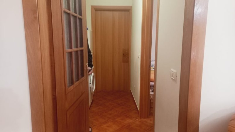 Shitet apartament 2+1