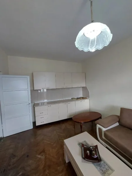 Jepet me qera apartament 2+1