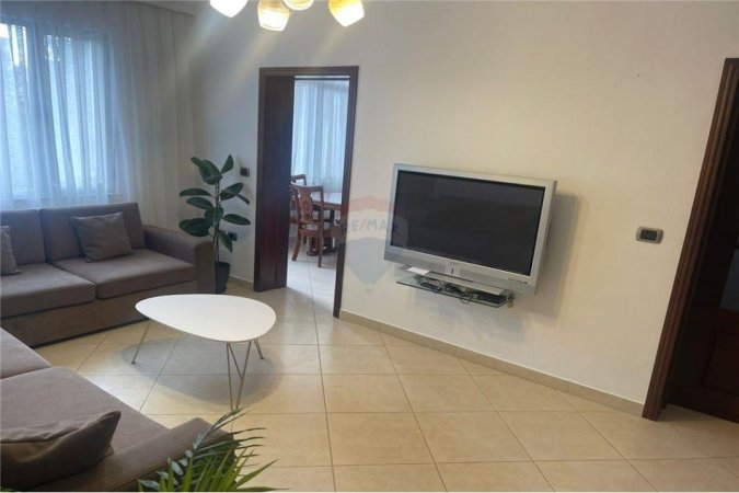 JEPET ME QIRA APARTAMENT 1+1 MEDRESEJA