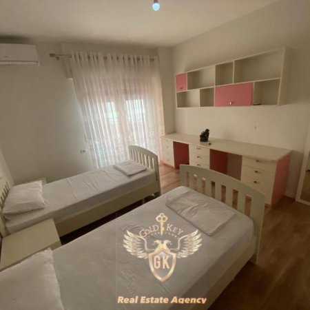 Durres, ofert apartament 3+1+A+BLK Kati 1, 135 m² 500 Euro (VOLLGA)