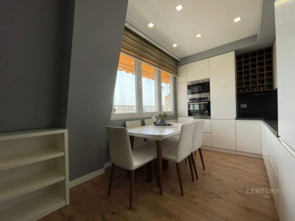 Tirane, jepet me qera apartament 1+1 Kati 7, 92 m² 550 Euro (ambasada gjermane)