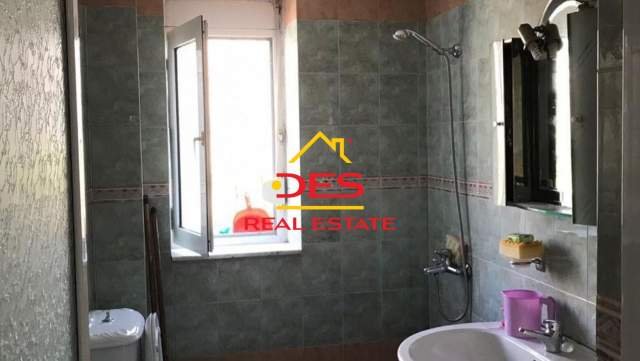 Vlore, shitet apartament 2+1 Kati 2, 63 m² 53.000 Euro prane Teatrit Pero Marko.