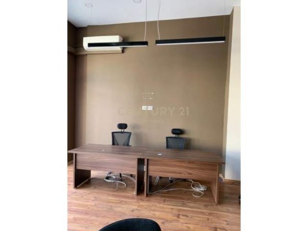 Tirane, jepet me qera apartament 1+1 Kati 0, 450 Euro (Fadil Rada)