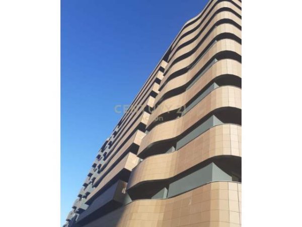 Tirane, jepet me qera Godine 5 kateshe, 175 m² 1.500 Euro (Siri Kodra)