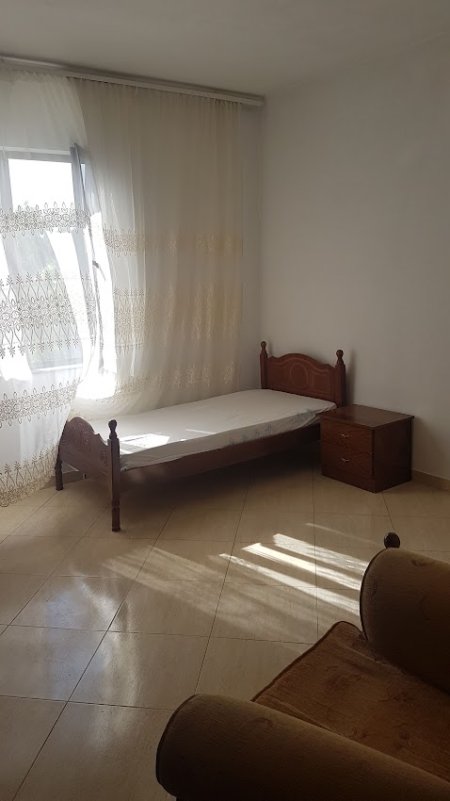 Tirane, jepet me qera apartament 3 Katshe Kati 2, 75 m² 30.000 Leke (Besnik Ceka)