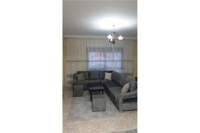 Tirane, jepet me qera apartament 2+1+BLK Kati 4, 94 m² 550 Euro