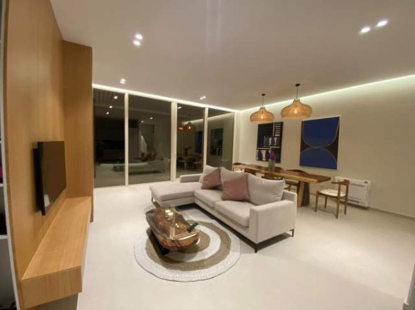 Vlore, shes Vile 5+1+A 451 m² 680.000 Euro