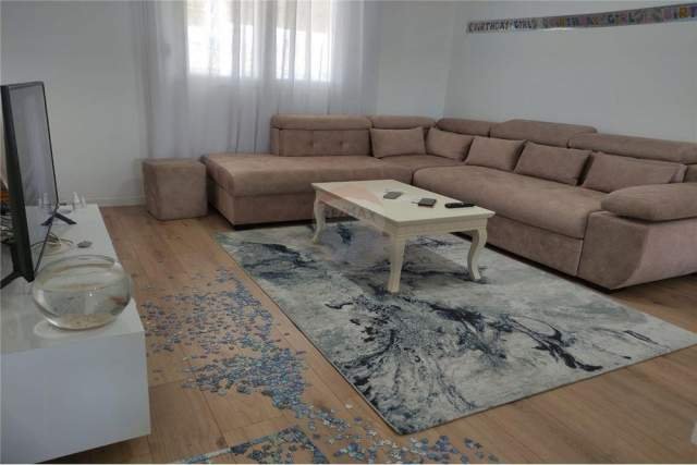 Tirane, jepet me qera Vile 4+1+A+BLK Kati 0, 163 m² 900 Euro (Lunder)