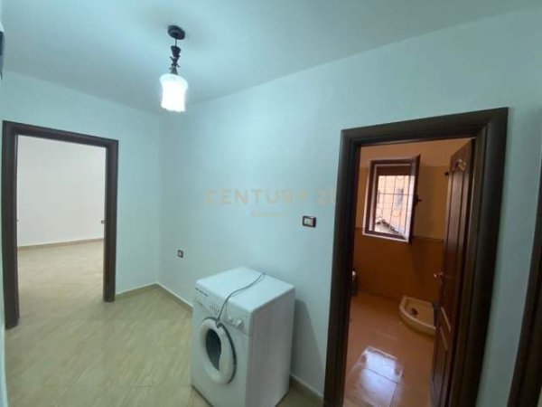 Tirane, shitet apartament 1+1+BLK Kati 2, 51 m² 68.000 Euro (rruga durresit)