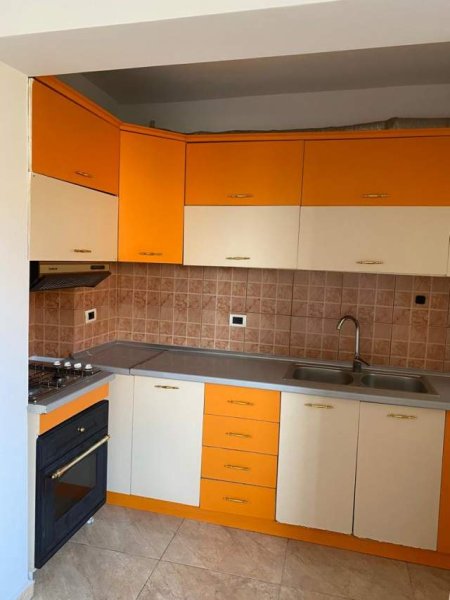 Tirane, jepet me qera apartament 1+1+BLK Kati 3, 60 m² 24.000 Leke (profarma)