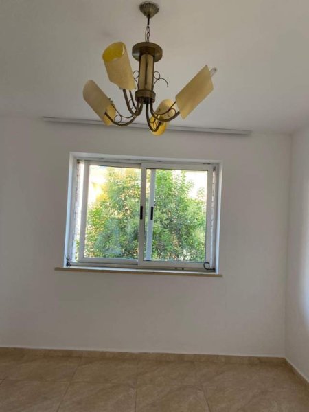 Tirane, jepet me qera apartament 1+1+BLK Kati 3, 60 m² 24.000 Leke (profarma)