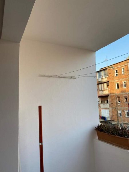 Tirane, jepet me qera apartament 1+1+BLK Kati 3, 60 m² 24.000 Leke (profarma)