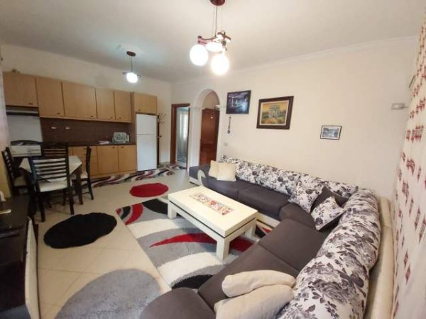 Tirane, jepet me qera apartament 2+1+BLK Kati 2, 85 m² 350 Euro