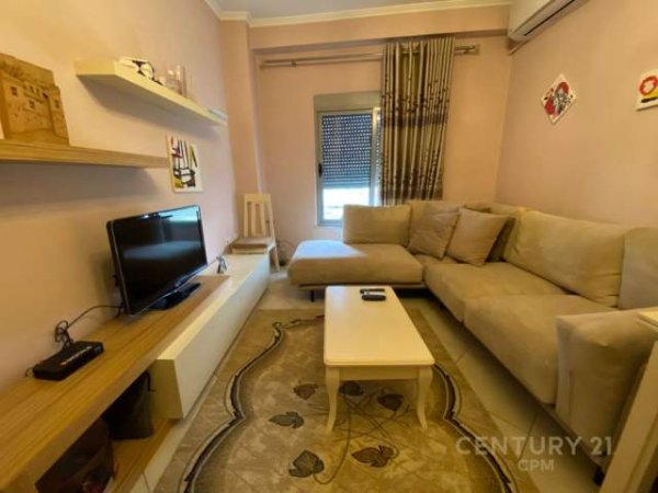 Tirane, jepet me qera apartament 1+1+A+BLK Kati 3, 68 m² 350 Euro (Jordan Misja)