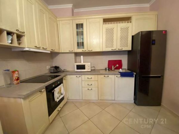Tirane, jepet me qera apartament 1+1+A+BLK Kati 3, 68 m² 350 Euro (Jordan Misja)