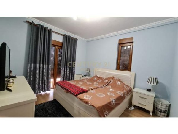 Shqiperi, jepet me qera Vile 3 Katshe Kati 0, 210 m² 1.500 Euro (TEG)