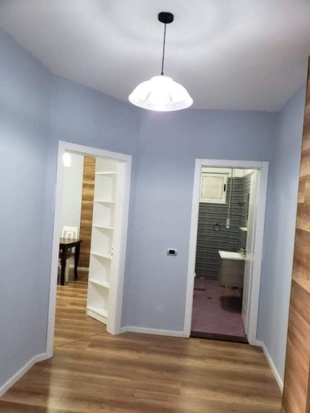 Tirane, jepet me qera apartament 1+1+BLK Kati 3, 80 m² 30.000 Leke (sotir caci)