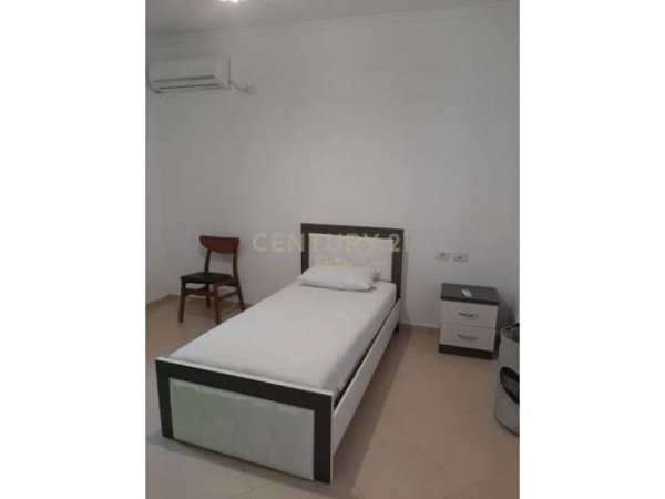 Tirane, jepet me qera apartament 2+1 Kati 3, 100 m² 400 Euro (Kodra e Diellit)