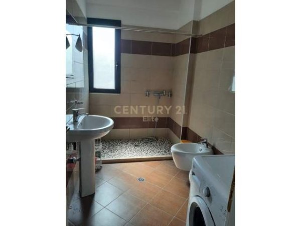 Tirane, jepet me qera apartament 2+1 Kati 3, 100 m² 400 Euro (Kodra e Diellit)