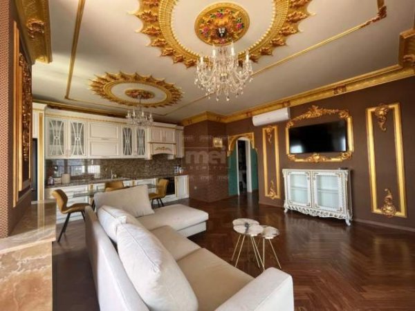 Tirane, jepet me qera apartament 1+1+BLK Kati 7, 105 m² 480 Euro (Don Bosko)