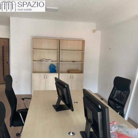 Tirane, jepet me qera apartament 2+1+A+BLK 95 m² 600 Euro